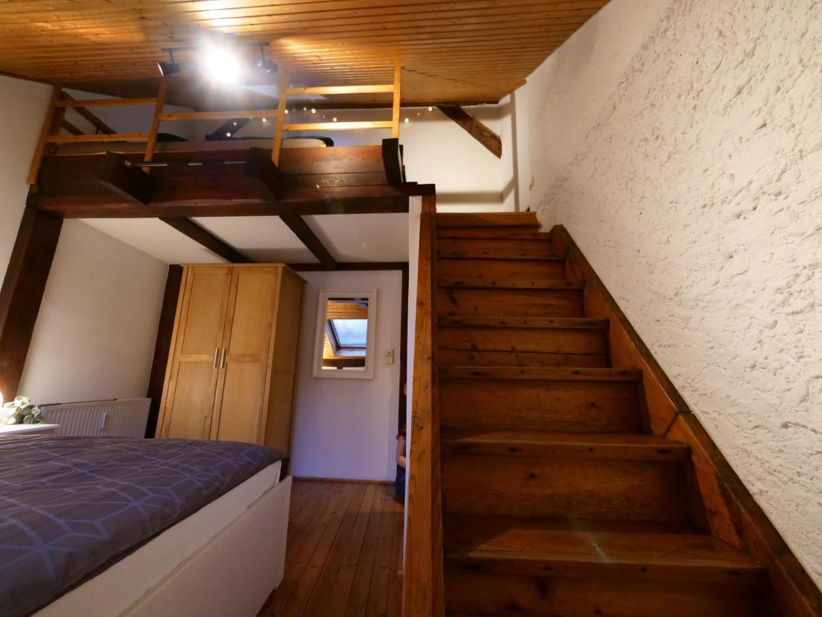 Fachwerkhaus In Ruhiger Altstadt By Rabe - Free Netflix & Eigene Terrasse Karlsruhe Bagian luar foto