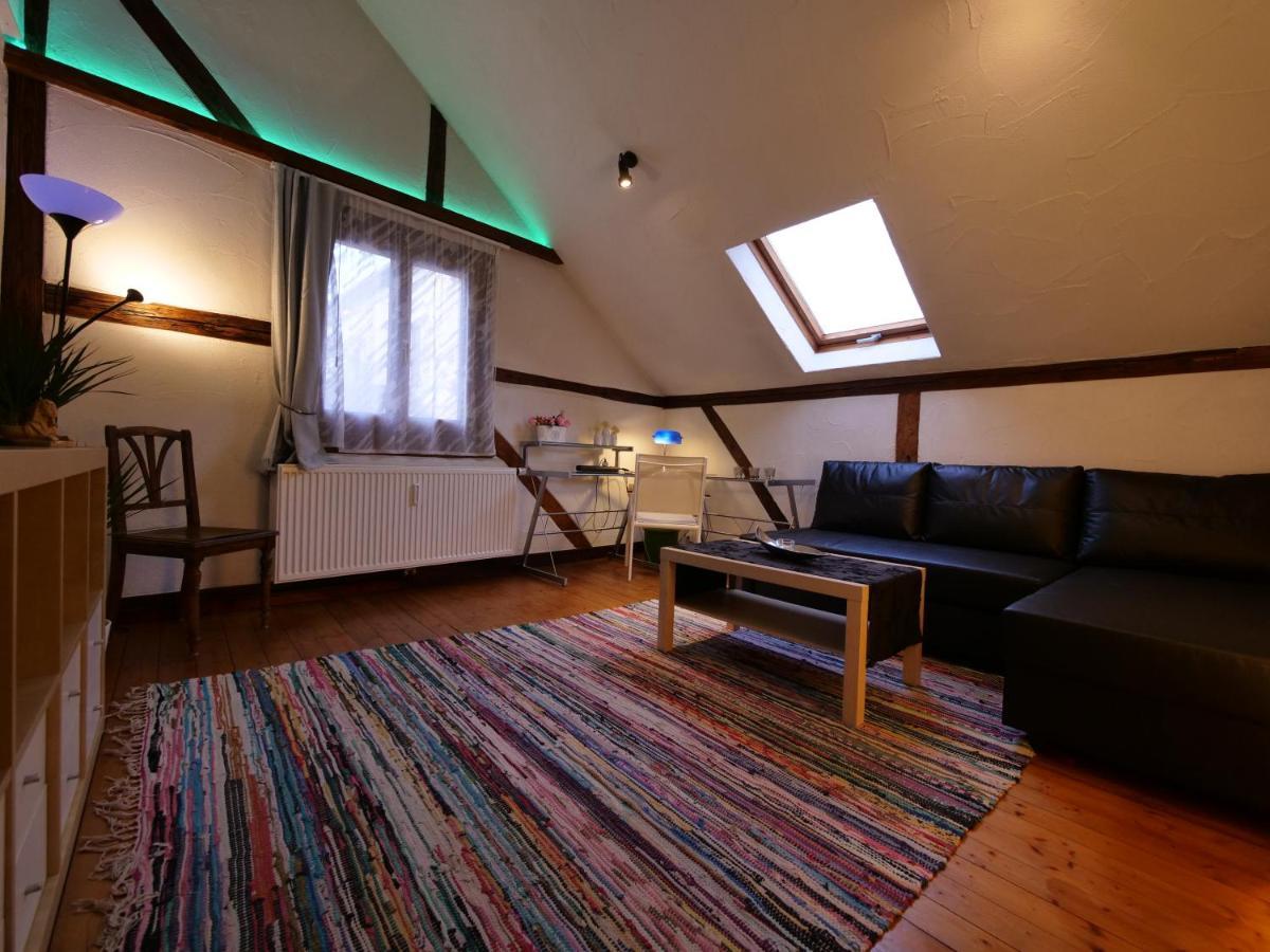 Fachwerkhaus In Ruhiger Altstadt By Rabe - Free Netflix & Eigene Terrasse Karlsruhe Bagian luar foto