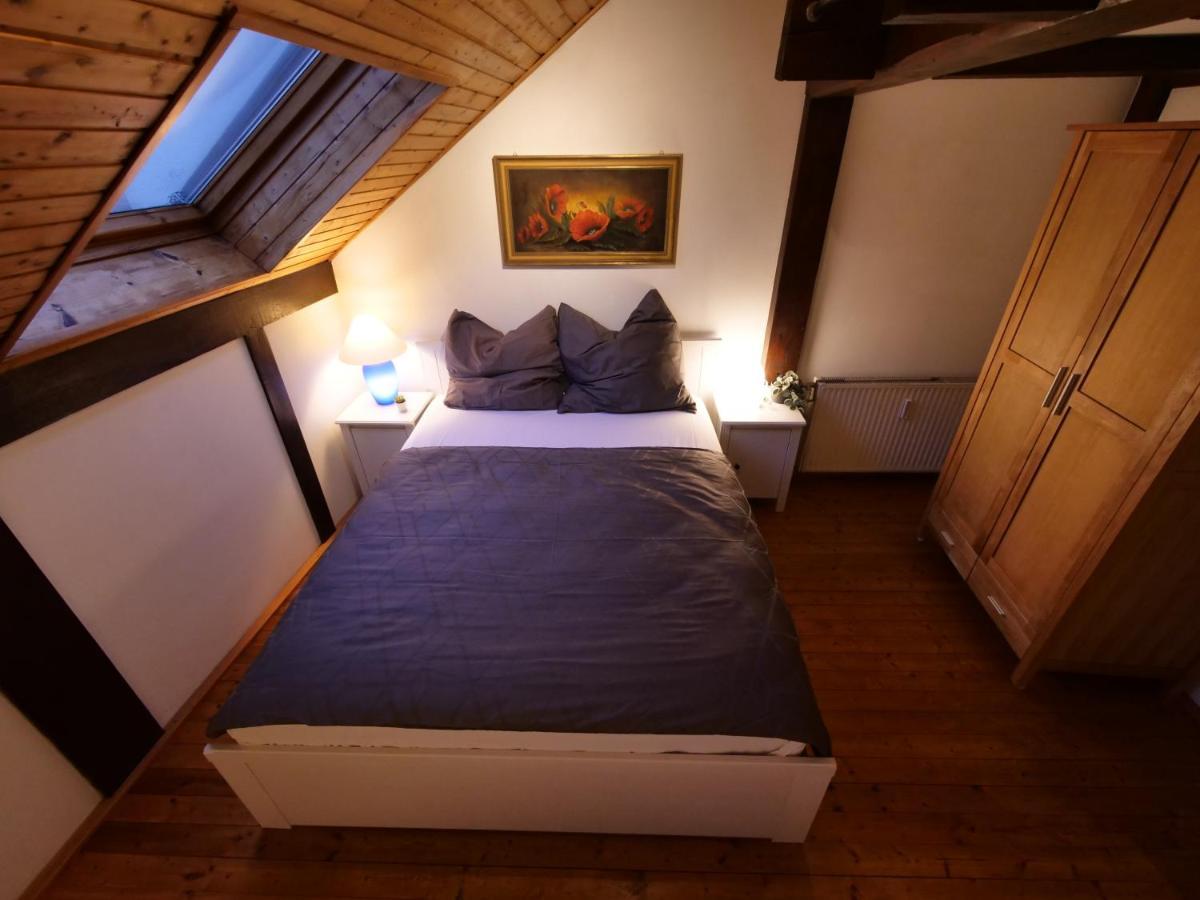 Fachwerkhaus In Ruhiger Altstadt By Rabe - Free Netflix & Eigene Terrasse Karlsruhe Bagian luar foto